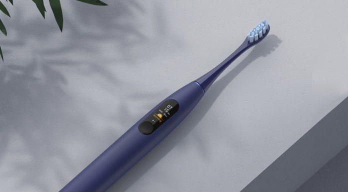 This Touchscreen Toothbrush Aims to Keep the Dentist Away oclean x pro