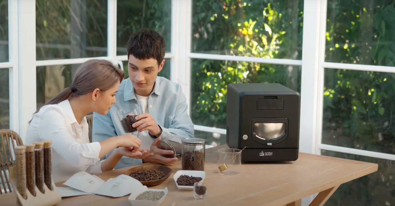 Sandbox Smart Releases An Upgraded Home Coffee Roaster Machine, R2